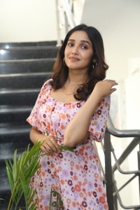 Butta Bomma Movie Actress Anikha Surendran Pictures