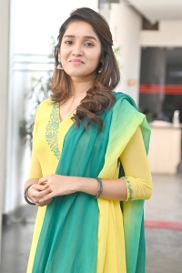 Buttabomma Movie Actress Anikha Surendran Interview Photos