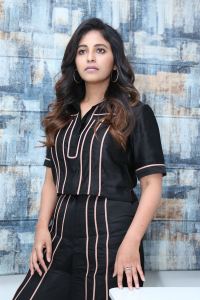 Actress Anjali Cute Photos @ Geethanjali Malli Vachindi Interview