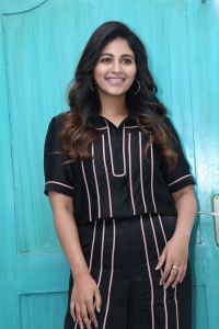 Geethanjali Malli Vachindi Actress Anjali Cute Photos