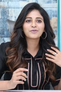 Actress Anjali Cute Photos @ Geethanjali Malli Vachindi Interview