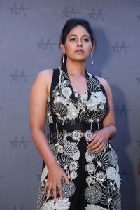 Actress Anjali Pics @ Geethanjali Malli Vachindi Trailer Launch