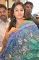 Tamil Actress Anjali Photos in Silk Saree