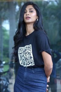 Actress Anoosha Krishna Photos @ Pekamedalu Trailer Launch