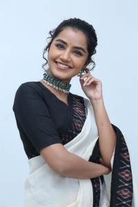 18 Pages Movie Actress Anupama Parameswaran Stills