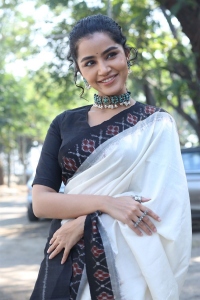 18 Pages Movie Heroine Anupama Parameswaran Stills