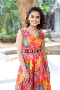 Butterfly Movie Actress Anupama Parameswaran Cute Images