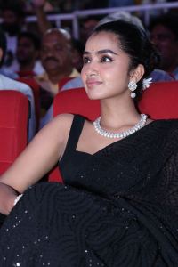 Tillu Square Movie Heroine Anupama Parameswaran Black Saree Pics