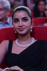 Tillu Square Movie Actress Anupama Parameswaran Black Saree Pics