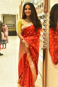 Anupama Parameswaran Saree Stills @ Viyara Fine Silver Jewellery Launch