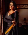 Actress Anveshi Jain Hot Saree Photoshoot Pics