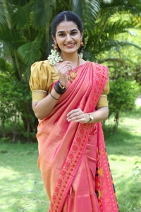 Love You Ram Movie Actress Aparna Janardanan Images
