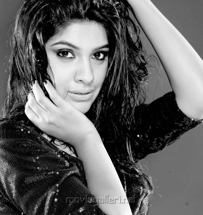 Archana Kavi Hot Photo Shoot Stills.