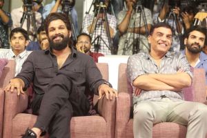 Allu Arjun, Dil Raju @ Arya 20 Years Celebrations Photos