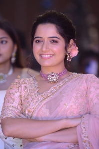 Amigos Movie Actress Ashika Ranganath Pics