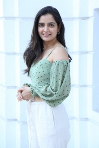 Amigos Movie Heroine Ashika Ranganath Pictures