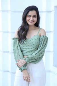 Actress Ashika Ranganath Pictures @ Amigos Success Celebrations