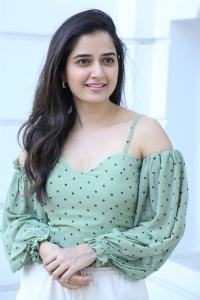 Actress Ashika Ranganath Pictures @ Amigos Movie Success Celebrations