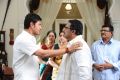 Mahesh Babu, Prakash Raj in Athiradi Vettai Tamil Movie Stills