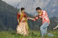 Samantha, Mahesh Babu in Athiradi Vettai Tamil Movie Stills