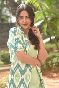 10th Class Diaries Movie Actress Avika Gor Pics