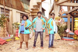 Yogi Babu, Sivakarthikeyan, Karunakaran in Ayalaan Movie HD Images