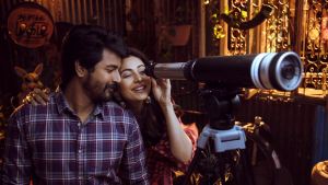 Sivakarthikeyan, Rakul Preet Singh in Ayalaan Movie HD Images