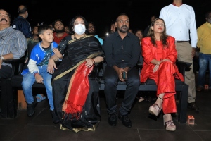 Latha, Raghava Lawrence, Aishwarya Rajinikanth @ Baba Celebrity Premiere Show Photos