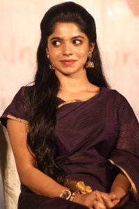 Actress Divyabharathi @ Bachelor Movie Press Meet Stills
