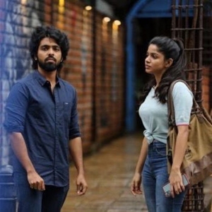 GV Prakash, Divyabharathi in Bachelor Movie Stills