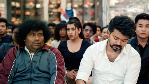 Yogi Babu, Vijay in Beast Movie Images HD