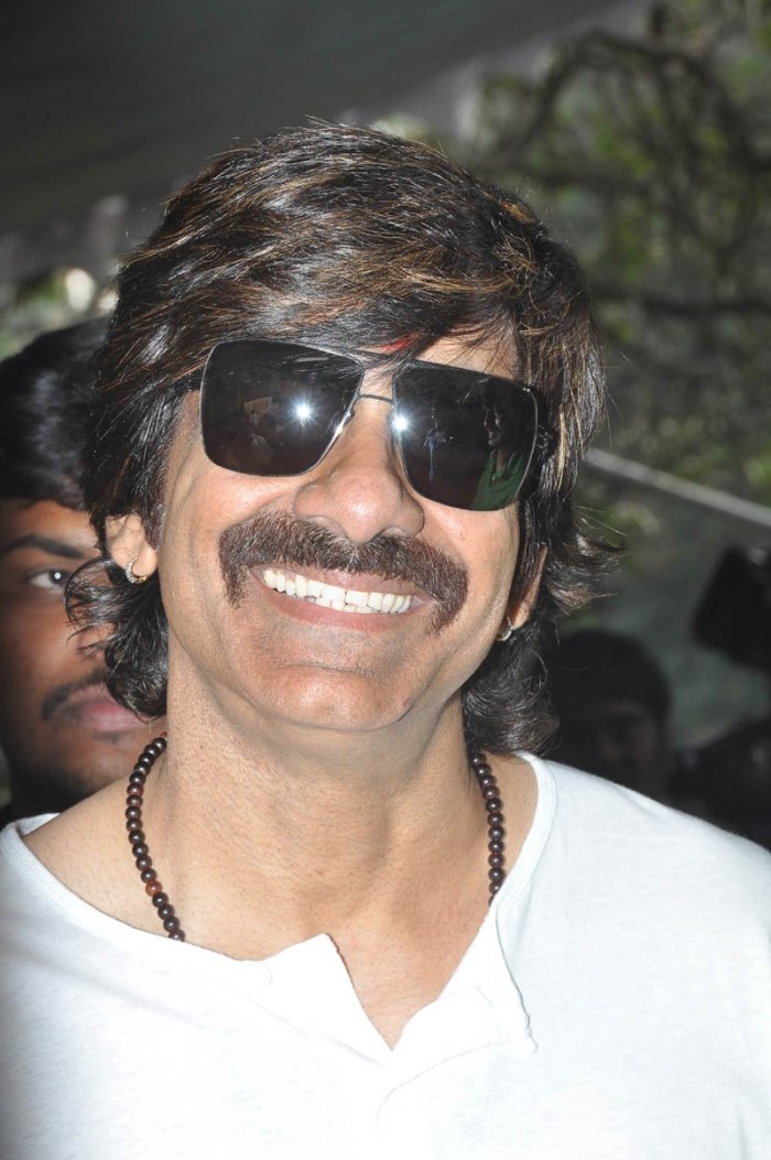 Actor Ravi Teja to sign one more film with THIS young director: Total 7  films in hand now | Telugu Movie News - Times of India