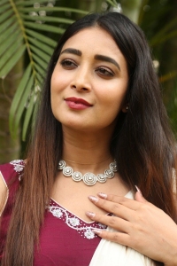 Kalasa Movie Heroine Bhanu Sri Pictures