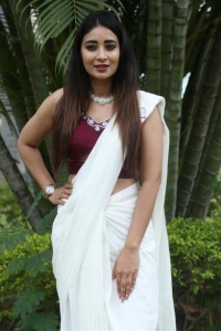 Kalasa Movie Heroine Bhanu Sri Pictures