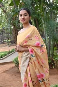 MayaLo Movie Actress Bhavana Vazhapandal Saree Pics