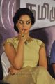 Actress Bindu Madhavi @ Tamilukku En Ondrai Aluthavum Press Meet