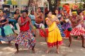 Karunas, Kovai Sarala in Bommai Naigal Movie Stills