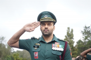Actor Arya in Captain Movie HD Images