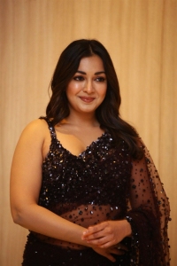 Actress Catherine Tresa Black Saree Pics @ Bhala Thandanana Pre-Release