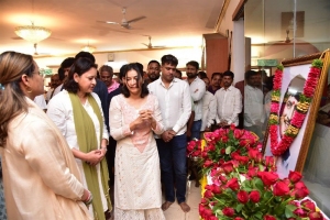 Celebs pay homage to Krishna Photos