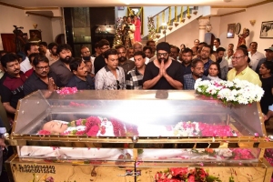 Prabhas pay homage to Krishna Photos