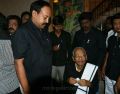 Veeramani Pay Last Respect to Cho Ramaswamy Stills