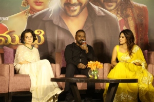 Kangana Ranaut, Raghava Lawrence, Mahima Nambiar @ Chandramukhi 2 Movie Press Meet Stills