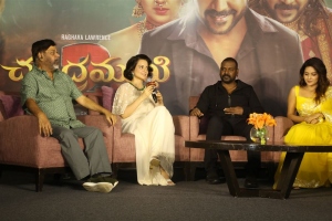 P Vasu, Kangana Ranaut, Raghava Lawrence, Mahima Nambiar @ Chandramukhi 2 Movie Press Meet Stills