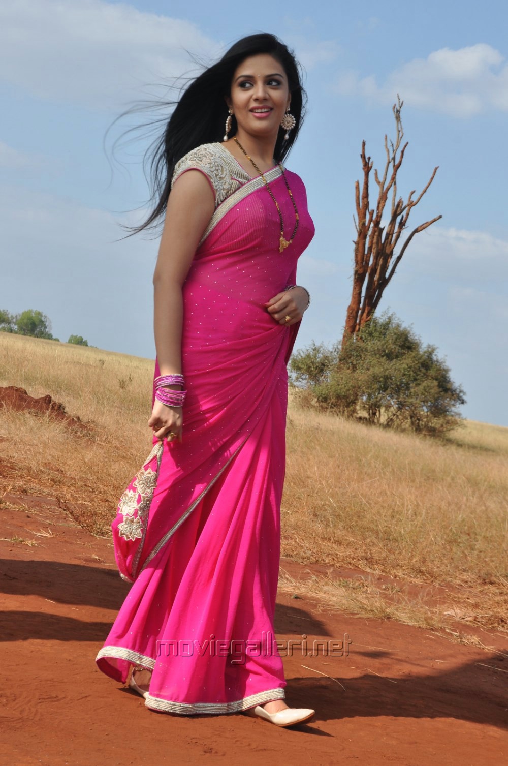 Chandrika Desai Wallpaper - Download to your mobile from PHONEKY