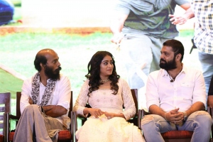 Raj B Shetty, Sangeetha Sringeri, Rakshit Shetty @ 777 Charlie Movie Press Meet Stills