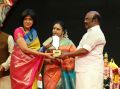 Sudha Ragunathan, D Jayakumar @ Chennaiyil Thiruvaiyaru Pothys Parambara Classic Awards 2018 Photos