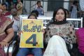 Anchor Suma at Crescent Cricket Cup 2012 Stills