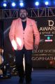 Neeya Naana Gopinath @ D Awards and Dazzle Style Icon Awards Stills