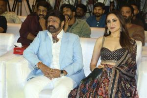 Balakrishna, Pragya Jaiswal @ Daaku Maharaaj Success Meet Photos